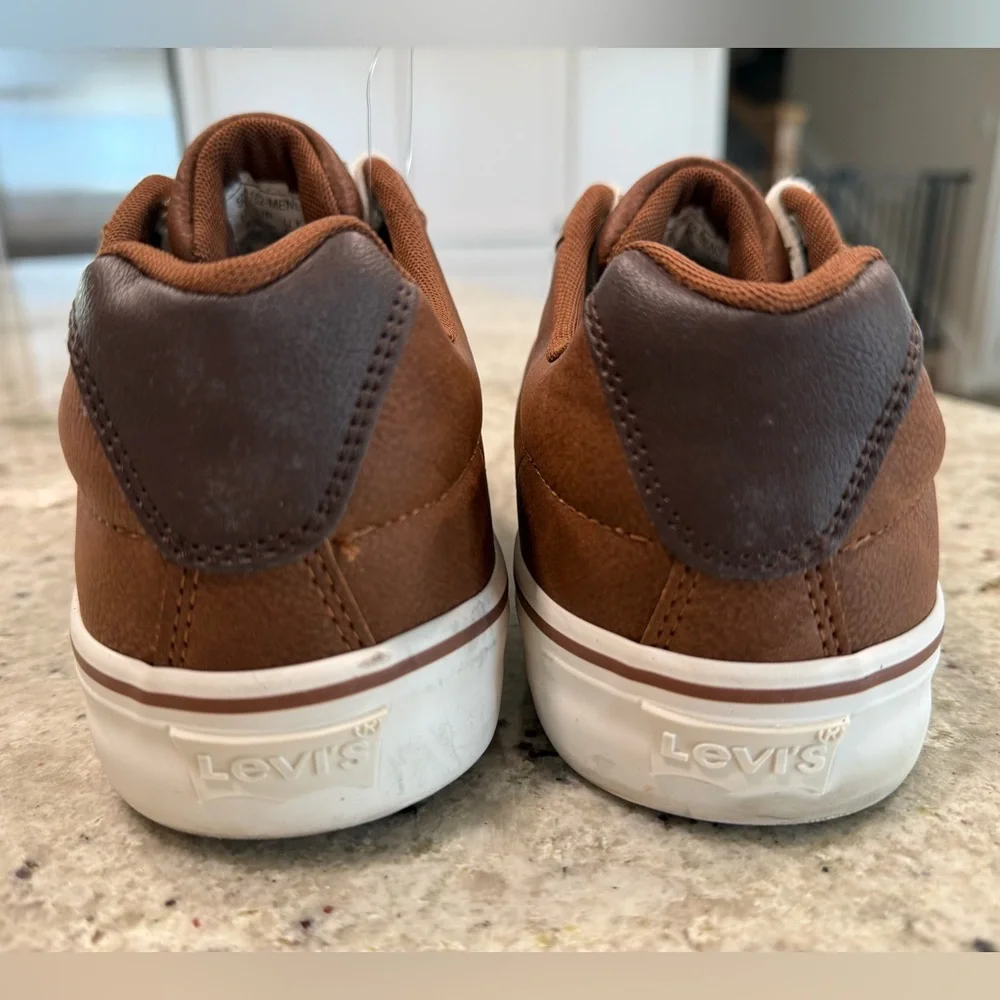 Levi's Men's Charter Brown and White Sneakers “NWOT”